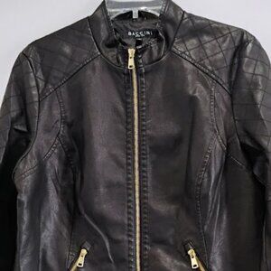 CHAQUETA SPORT COLOR NEGRO MARCA BICCINE PARA MUJER DE TALLA MEDIANA
